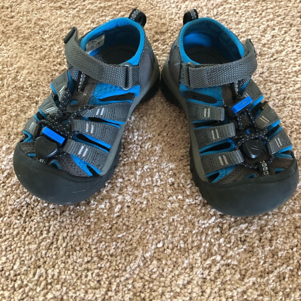 Toddler Boy Size 9 Keen Blue and Gray Sandals